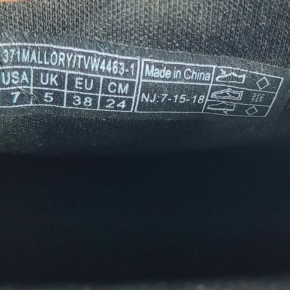 Vionic Mallory Snake Embossed Comfort Black Faux Leather Clog Slip On Shoes Sz 7 - Picture 6 of 10